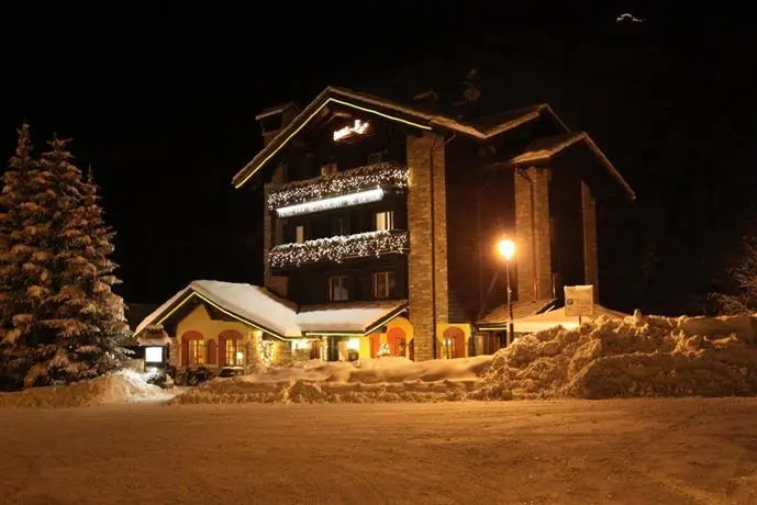 Hotel De La Tor 