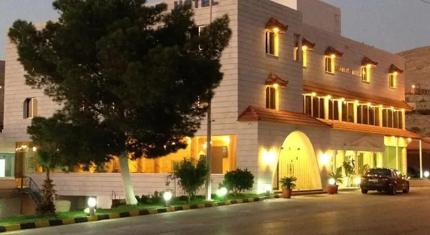 Al Anbat Hotel & Restaurant