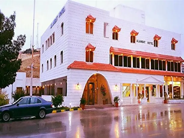 Al Anbat Hotel & Restaurant 