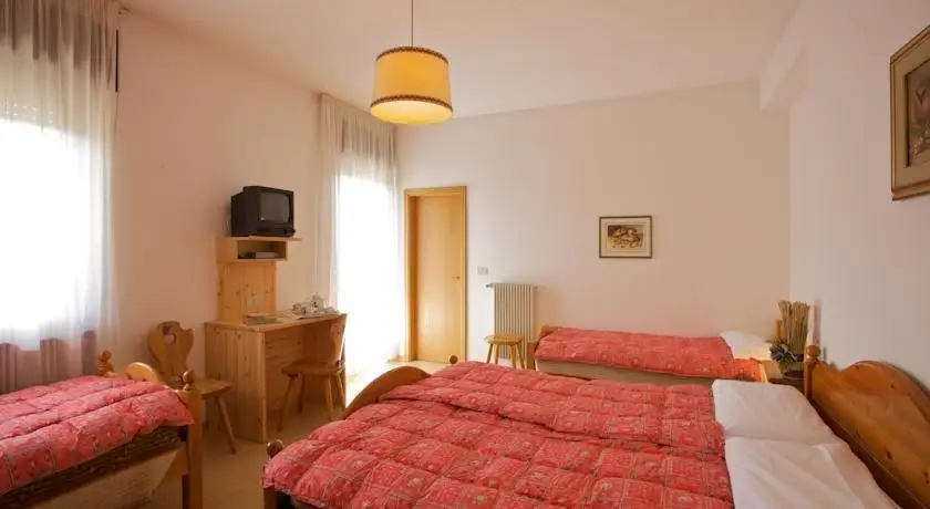 Albergo Bellaria Carano 