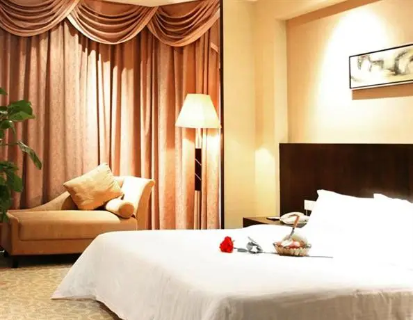 Dongguan Hillside Hotel