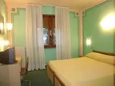 Hotel La Pergola Barga 