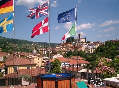 Hotel La Pergola Barga 