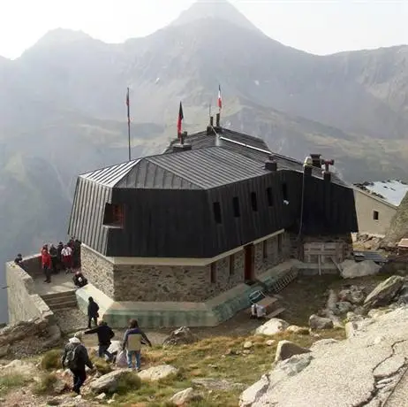 Rifugio Monzino