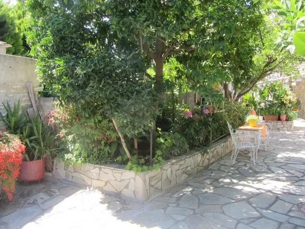 Guesthouse Kouvlaki 