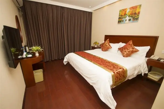 GreenTree Inn Jiangsu Changzhou North Railway Station Square Business Hotel 