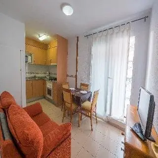 Apartamentos AR Isern 