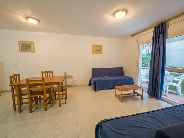 Apartamentos AR Nautic 