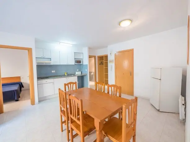 Apartamentos AR Nautic 