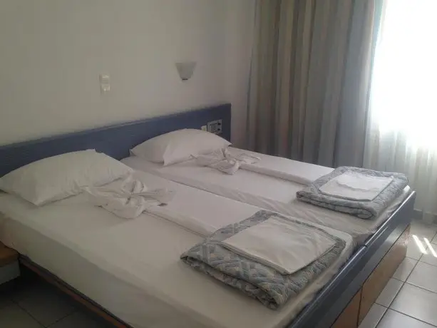 Anna Apartments Agia Marina 