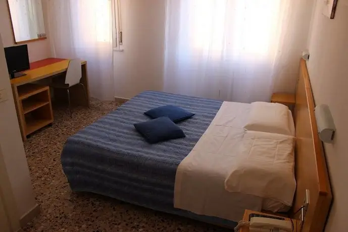 Albergo Moderno Modena 