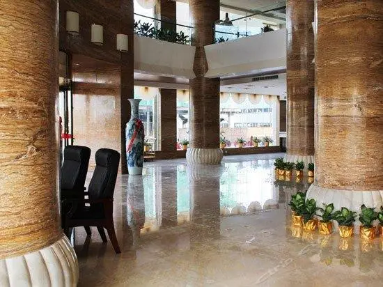 Ji'an Hongtai Hotel