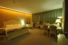 Luoyang Bohemia Hotel 