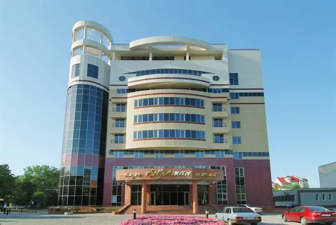 Platan Yuzhniy Hotel