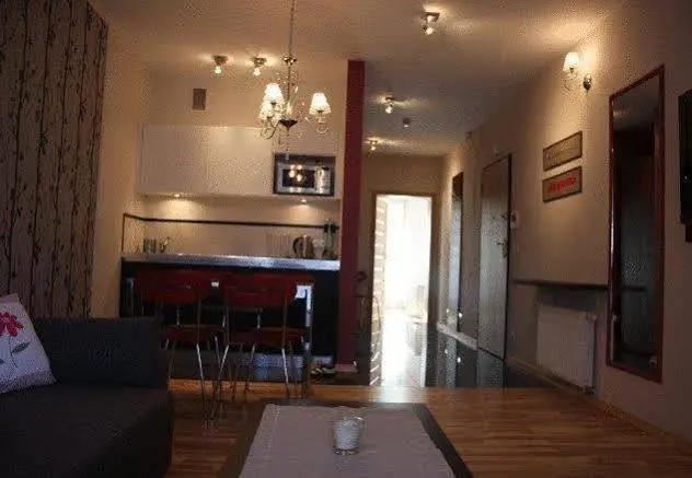 Apartament Malinowy 