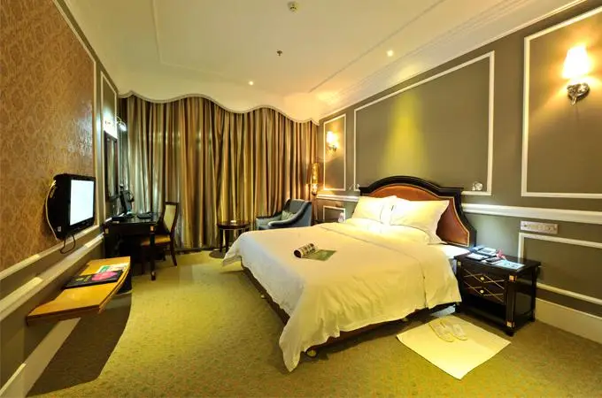 Ju Long Wan Hotspring Hotel 