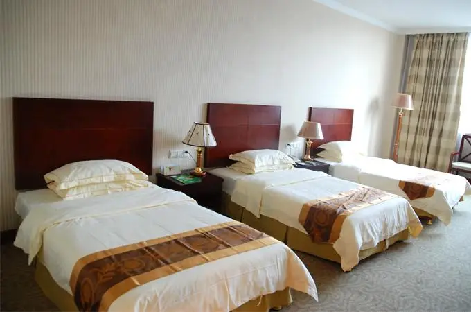 Ju Long Wan Hotspring Hotel 