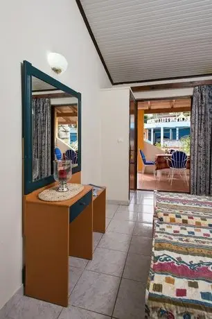 Blue Lagoon Holiday Apartments