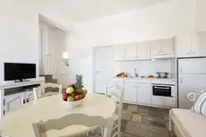 Ambelas Mare Apartments 