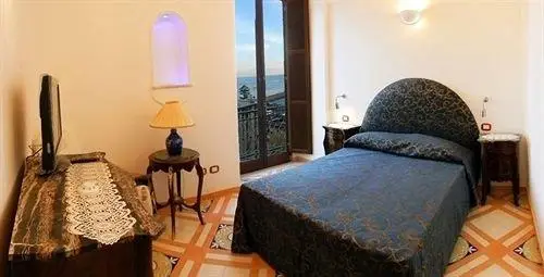 Hotel Croce Di Amalfi 