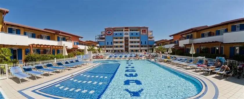 Villaggio Hemingway - Aparthotel 