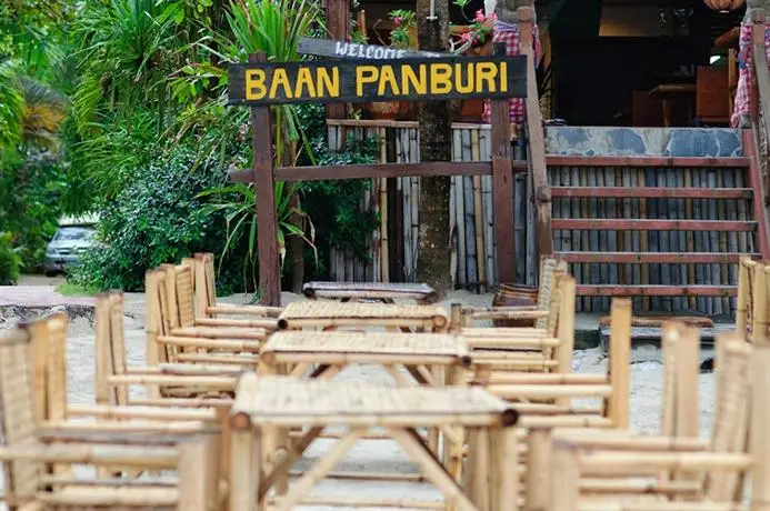 Baan Panburi Village At Yai Beach 