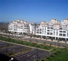 Apartamentos El Faro Marina 