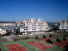 Apartamentos El Faro Marina 