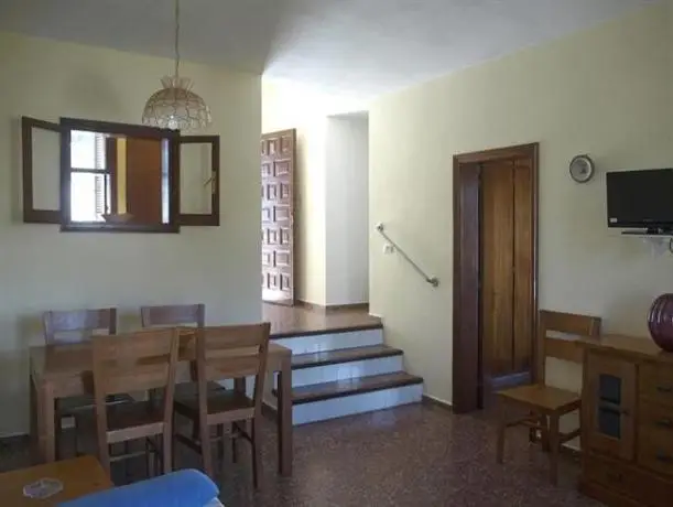 Apartamentos El Rio 