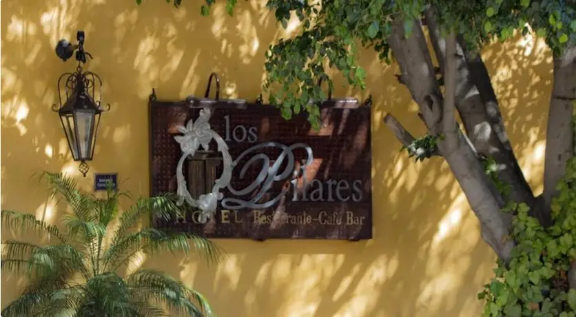 Los Pilares Hotel 