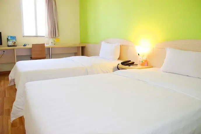 7days Inn Zhuhai Gongbei Port 