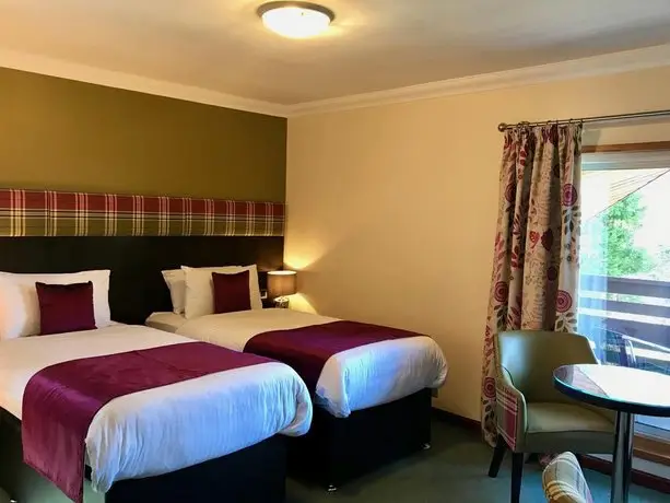 Clan Macduff Hotel 