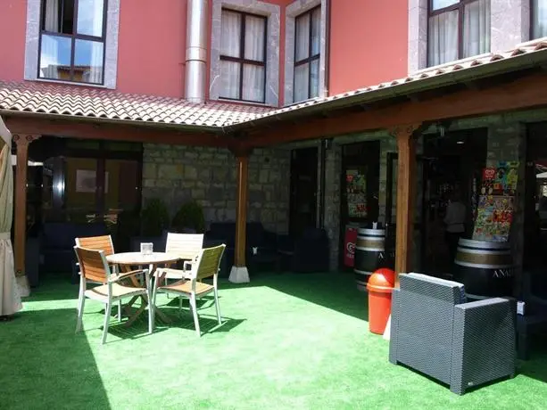 Hotel - Apartamentos Pena Santa