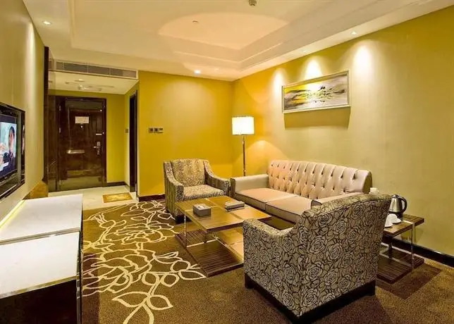 Yichang Golden Lion Hotel