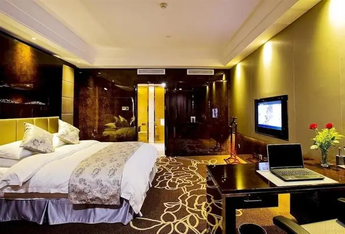 Yichang Golden Lion Hotel 