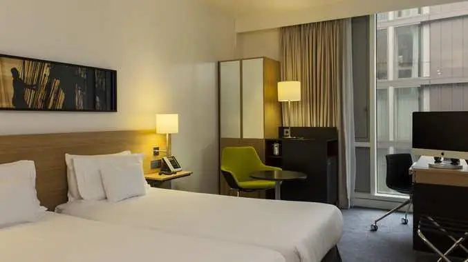 DoubleTree by Hilton Amsterdam Centraal Station 