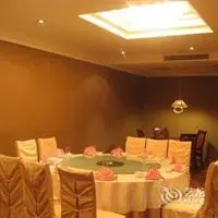 Pingfeng Hotel 