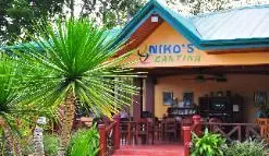 Niko's Cabanas & Restaurant