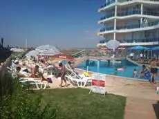 Grand Sirena Apartments 