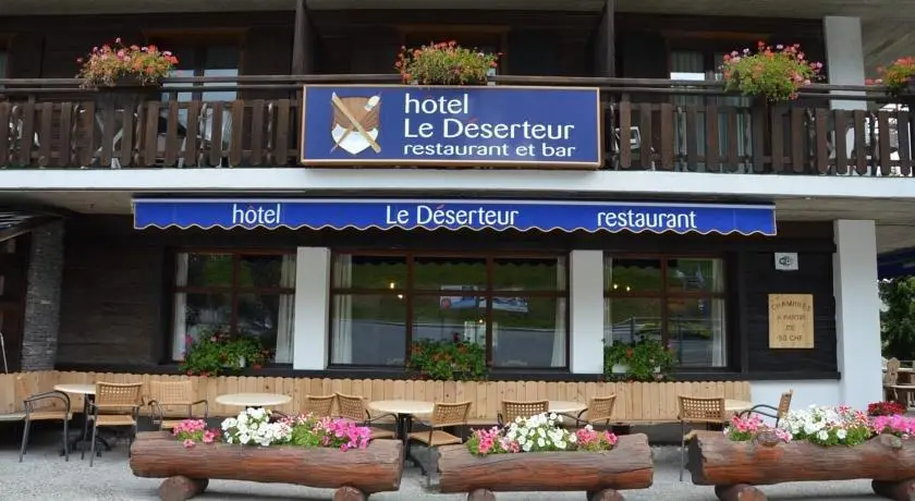 Le Deserteur Hotel