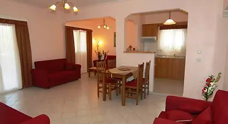 Timothy Apartments Lygia