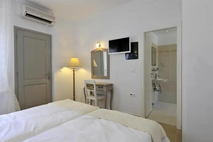 Kallisti Rooms & Apartments 