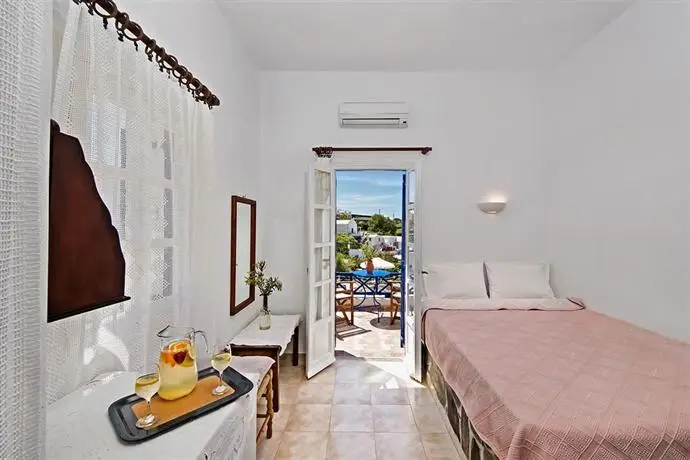 Villa Pezoula Oia Greece 