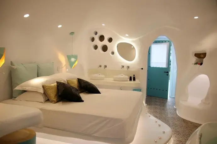 Naxos Cave Suites