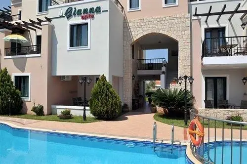 Gianna Apartments 