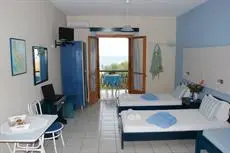 Kavos Psarou Studios & Apartments 