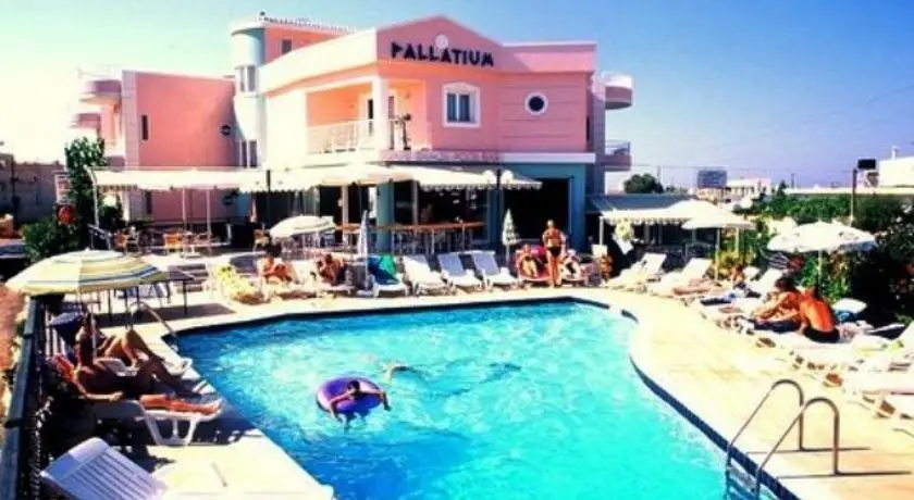 Pallatium Apartments 