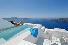 White Santorini Suites & Spa 