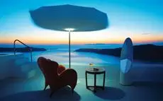 White Santorini Suites & Spa 