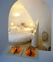 White Santorini Suites & Spa 